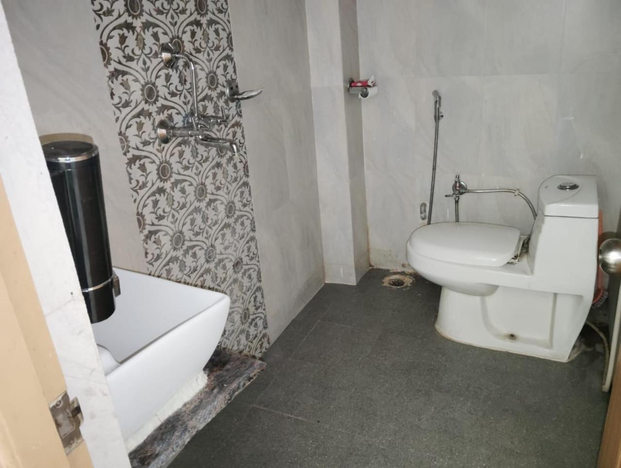 Ds Residency Varanasi-Prime Location-Parking Eksteriør bilde