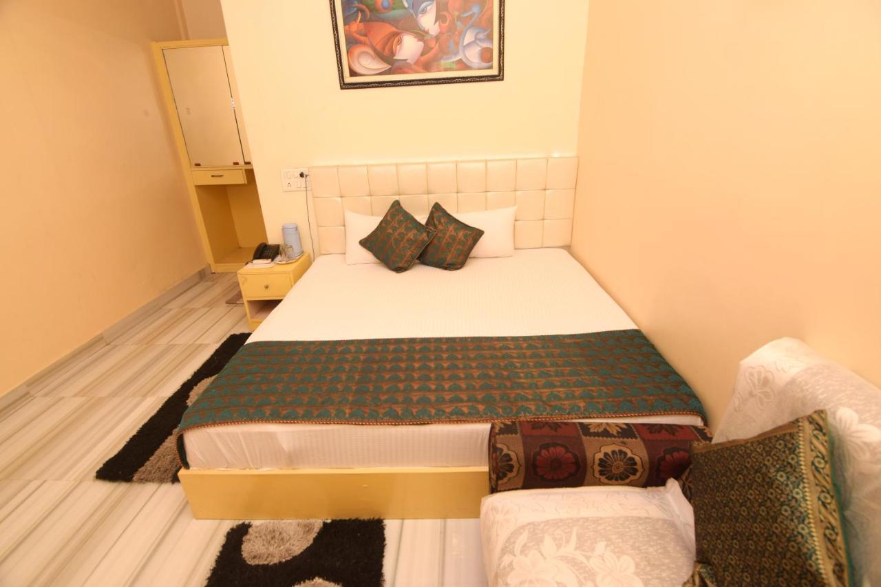 Ds Residency Varanasi-Prime Location-Parking Eksteriør bilde
